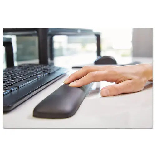 3M 3M Gel Wrist Rest for Keyboards, 19 x 2, Black - WR85B