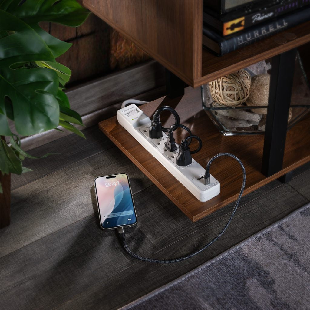 CyberPower 6 Outlet Surge Strip With USB - CSP604UCW