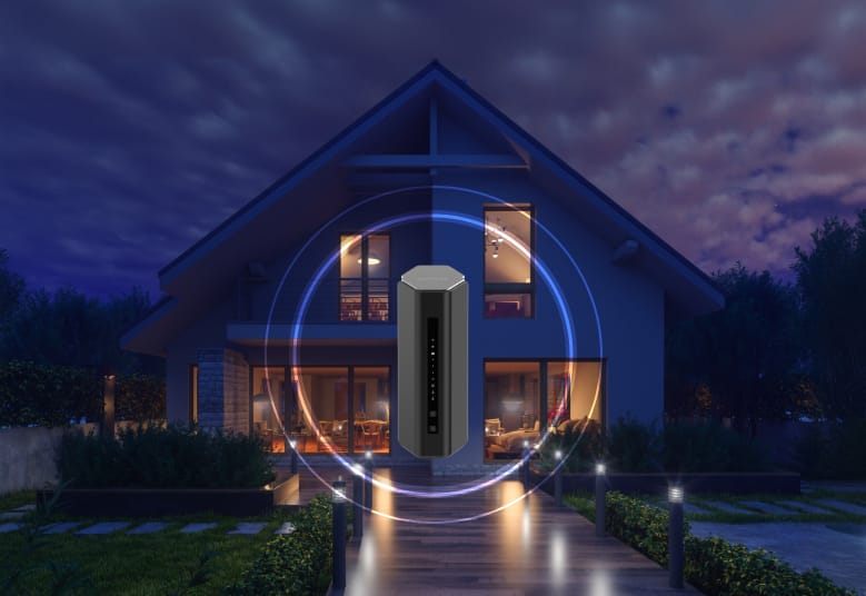 NETGEAR Bridge / Router NETGEAR Nighthawk RS500 wireless router Gigabit Ethernet Tri-band (2.4 GHz / 5 GHz / 6 GHz) Black - RS500-100NAS