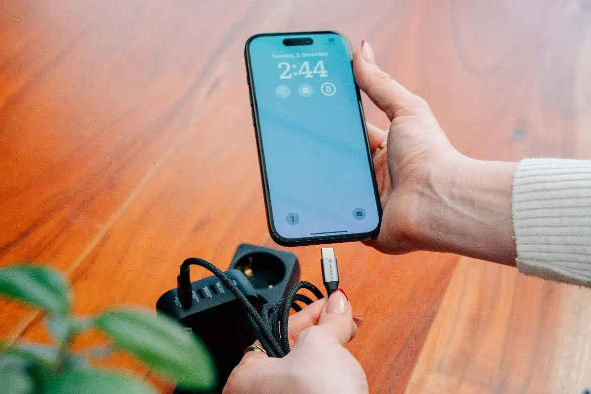 VERBATIM Verbatim Sync & Charge Cable - 100W USB-C to USB-C 120 cm - 31846
