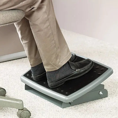 3M 3M Adjustable Height/Tilt Footrest, Nonskid Platform, 18w x 13d x 4 to 4.75h, Charcoal Gray - FR330