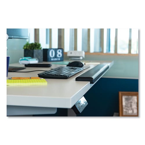 3M 3M Gel Wrist Rest for Standing Desks, 30.13 x 3.25, Black - WR200B