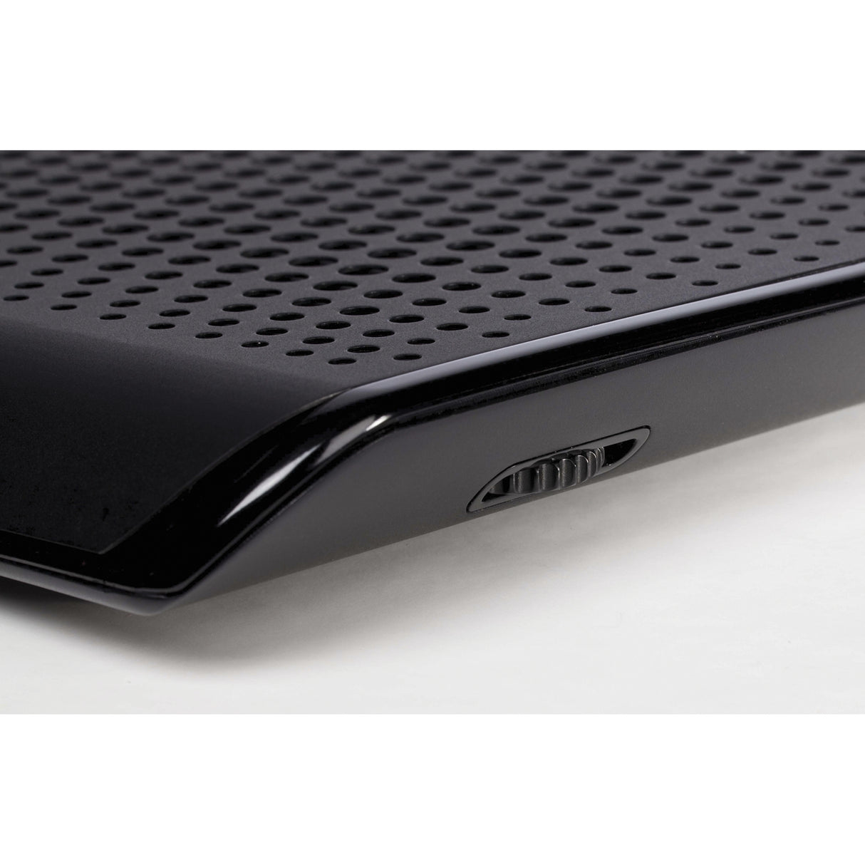 Targus AWE57US laptop cooling pad 45.7 cm (18") Black - AWE57US