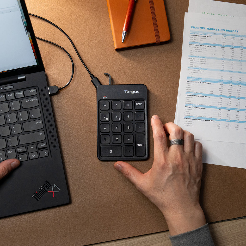 Targus EcoSmart numeric keypad Universal Bluetooth/USB/RF Wireless Black - AKP14GL