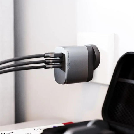 ALOGIC ALOGIC 3X67 Rapid Power 67W Multi-Country GaN Charger - WCM3X67-SGR