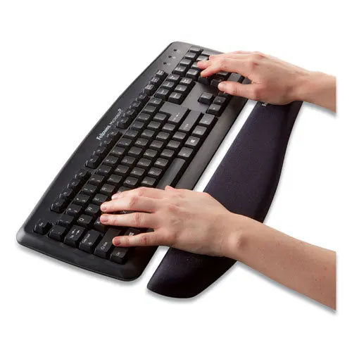 FELLOWES FELLOWES PlushTouch Keyboard Wrist Rest with FoamFusion Technology, 18.12 x 3.19, Graphite - 9252301