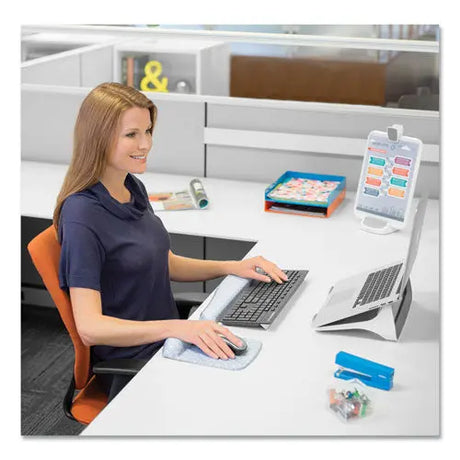 FELLOWES FELLOWES PlushTouch Keyboard Wrist Rest with FoamFusion Technology, 18.12 x 3.19, Lattice Design - 9549801